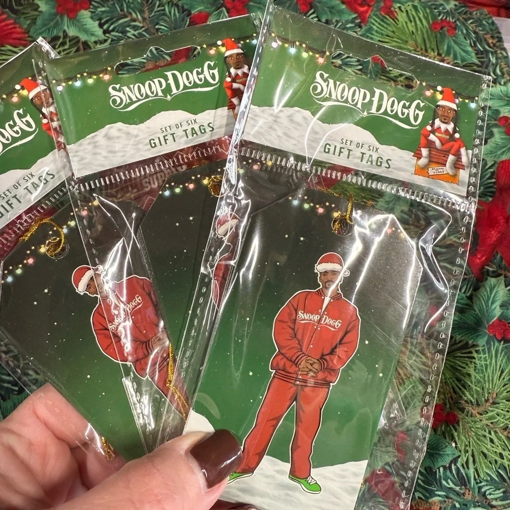 Snoop Dogg NEW Holiday Gift Wrap Ribbon Set - Red and Green and Name Tag Labels